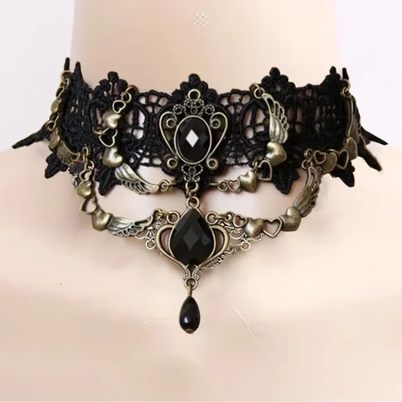 Elegant Black Lace Choker Necklace - Picture 2 of 8